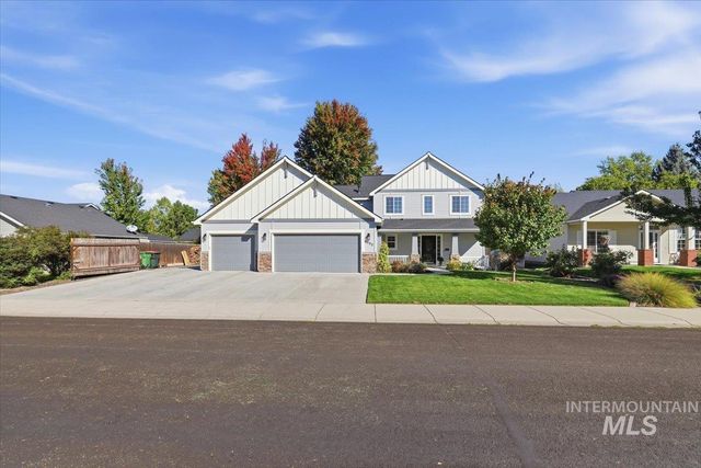 2082 E Glasgow St, Meridian, ID 83646