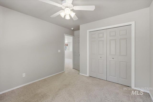 2082 E Glasgow St, Meridian, ID 83646