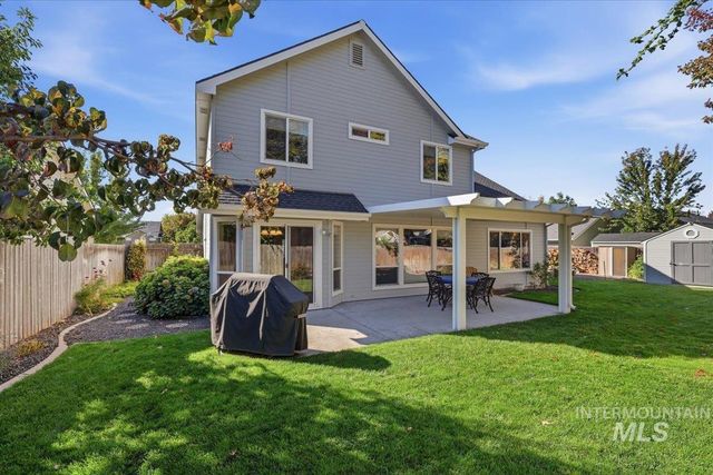 2082 E Glasgow St, Meridian, ID 83646