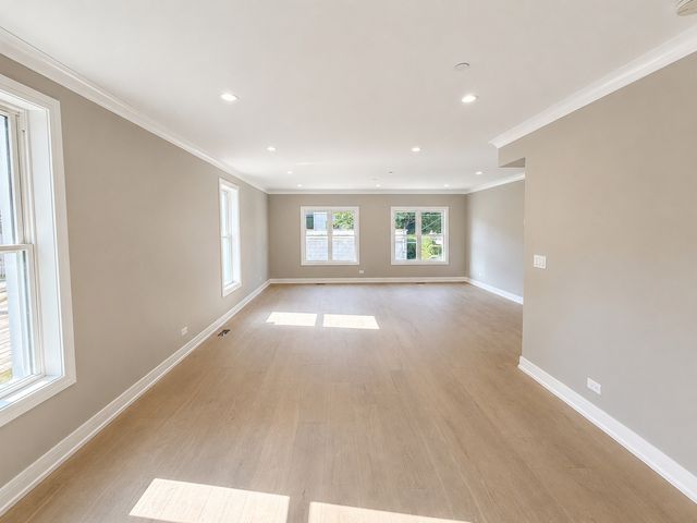 1905 W HURON Street CH, Chicago, IL 60622