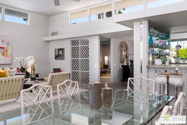 2324 Camino Vida, Palm Springs, CA 92264