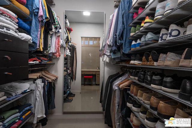 2324 Camino Vida, Palm Springs, CA 92264