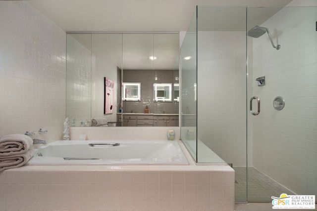 2324 Camino Vida, Palm Springs, CA 92264