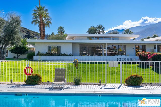 2324 Camino Vida, Palm Springs, CA 92264