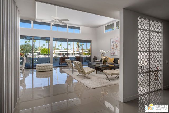2324 Camino Vida, Palm Springs, CA 92264