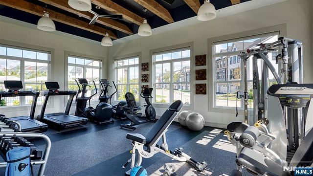 92 Cinnamon Drive, Upper Saddle River, NJ 07458