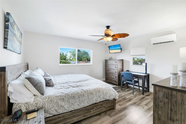 3561 Thomasson DR, Naples, FL 34112