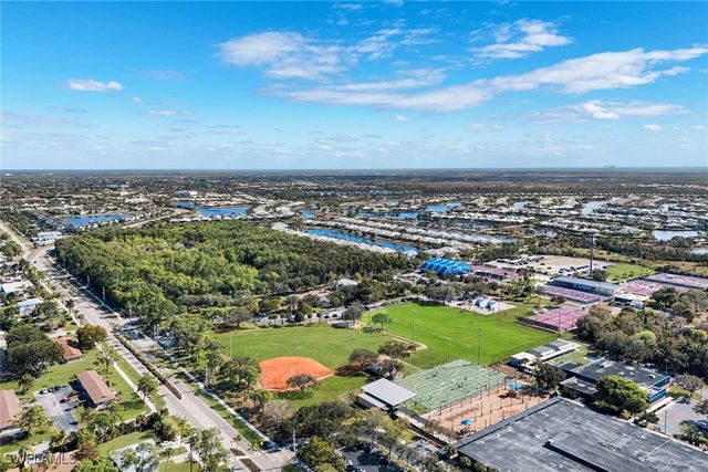 3561 Thomasson DR, Naples, FL 34112