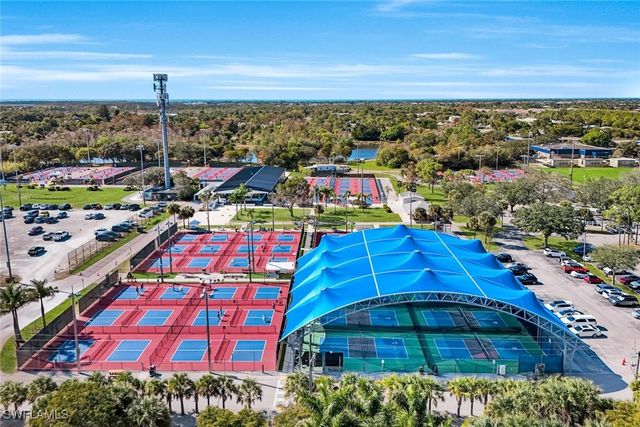 3561 Thomasson DR, Naples, FL 34112