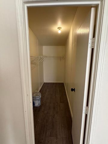 1211 Avenue M, Levelland, TX 79336