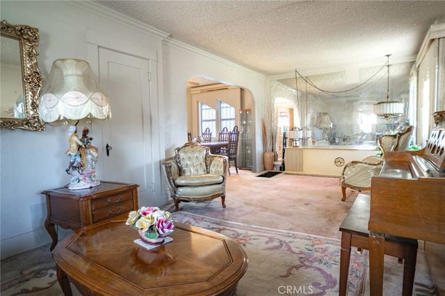 5934 Madden, Los Angeles, CA 90043