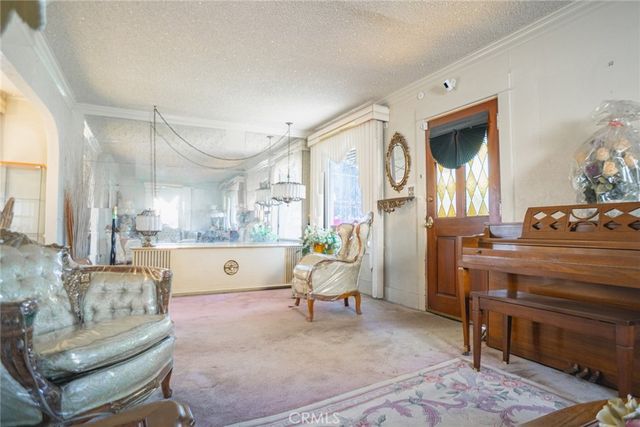 5934 Madden, Los Angeles, CA 90043