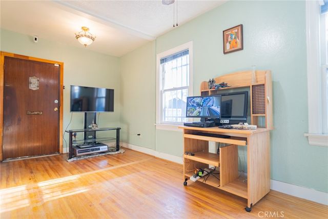 5934 Madden, Los Angeles, CA 90043