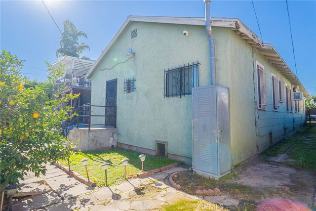 5934 Madden, Los Angeles, CA 90043