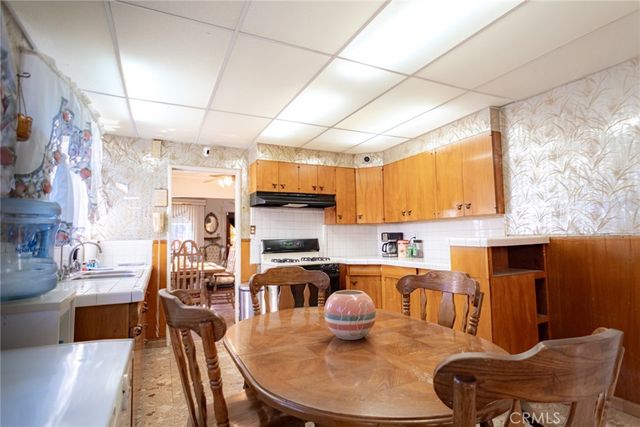 5934 Madden, Los Angeles, CA 90043