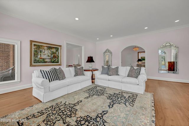 1751 Signature Place, Wilmington, NC 28405