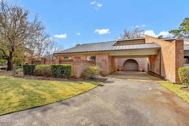 1751 Signature Place, Wilmington, NC 28405