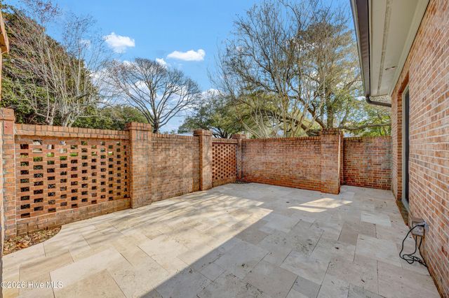 1751 Signature Place, Wilmington, NC 28405