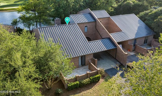 1751 Signature Place, Wilmington, NC 28405
