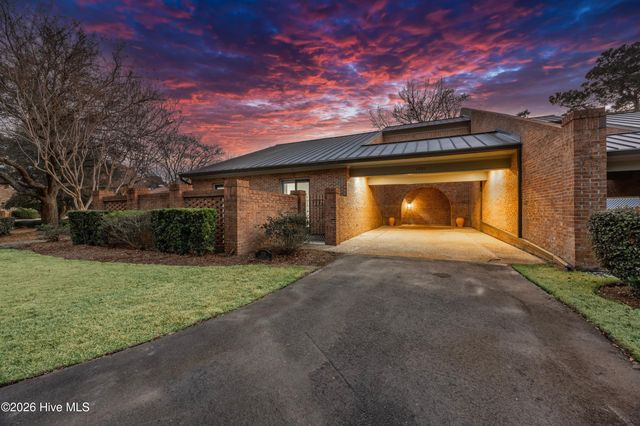 1751 Signature Place, Wilmington, NC 28405