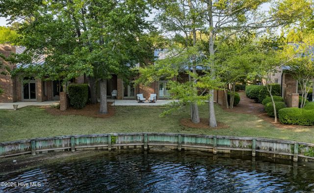 1751 Signature Place, Wilmington, NC 28405