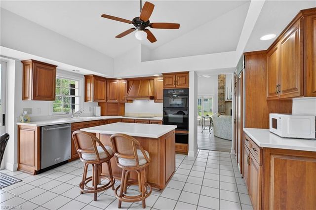 16031 Forest Oaks DR, Fort Myers, FL 33908