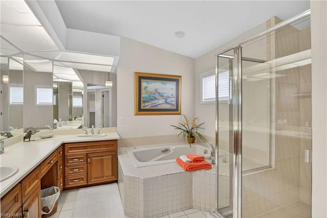 16031 Forest Oaks DR, Fort Myers, FL 33908
