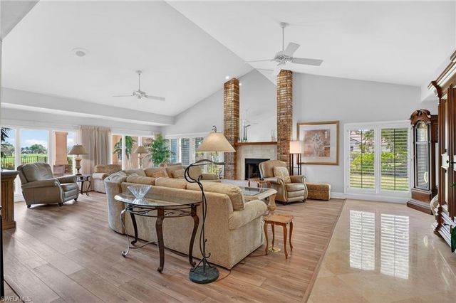 16031 Forest Oaks DR, Fort Myers, FL 33908