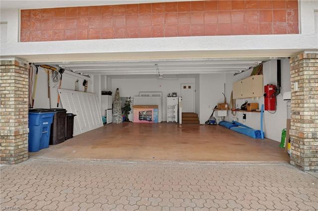 16031 Forest Oaks DR, Fort Myers, FL 33908