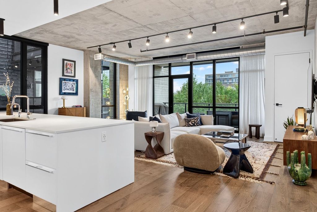 111 S Peoria Street 313, Chicago, IL 60607 — photo 2