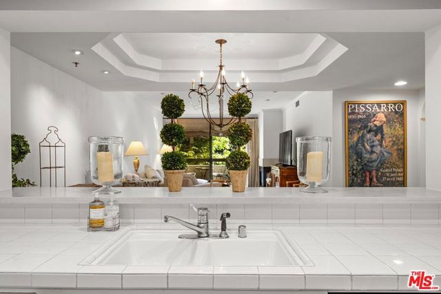 2132 Century Park Lane 103, Los Angeles, CA 90067
