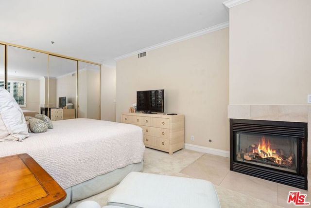 2132 Century Park Lane 103, Los Angeles, CA 90067