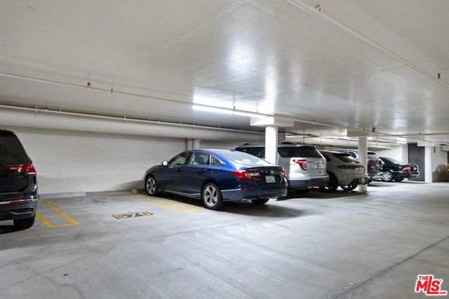 2132 Century Park Lane 103, Los Angeles, CA 90067