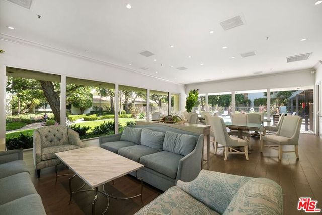2132 Century Park Lane 103, Los Angeles, CA 90067