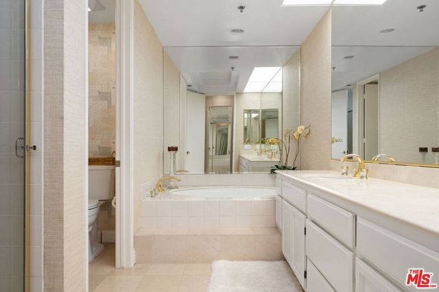 2132 Century Park Lane 103, Los Angeles, CA 90067