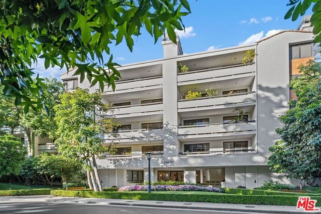 2132 Century Park Lane 103, Los Angeles, CA 90067