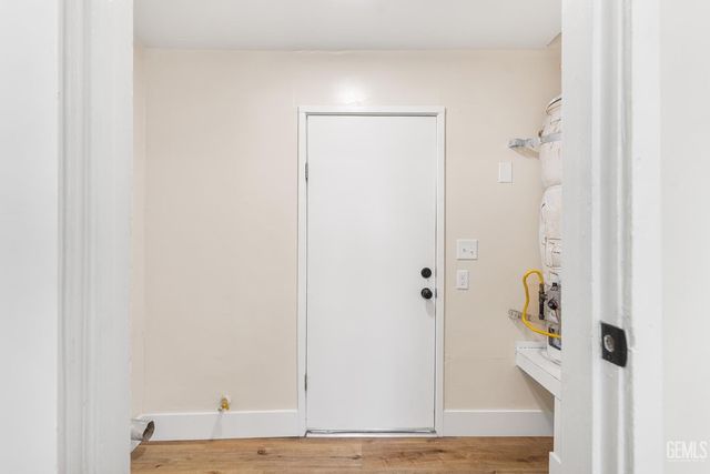 710 Washington Avenue, Bakersfield, CA 93308