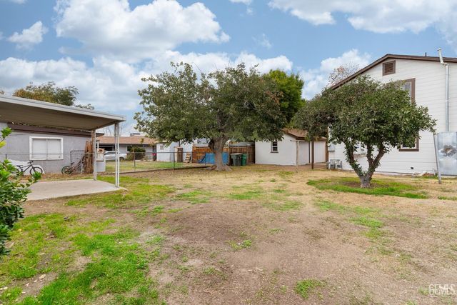 710 Washington Avenue, Bakersfield, CA 93308