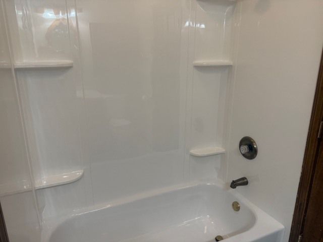 16 N Fairlawn Avenue, Mundelein, IL 60060