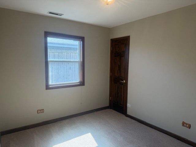 16 N Fairlawn Avenue, Mundelein, IL 60060