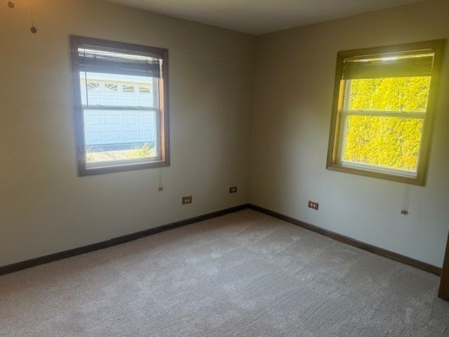 16 N Fairlawn Avenue, Mundelein, IL 60060