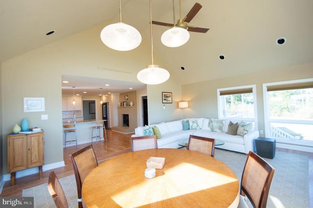 5202 HERON RD, Cambridge, MD 21613