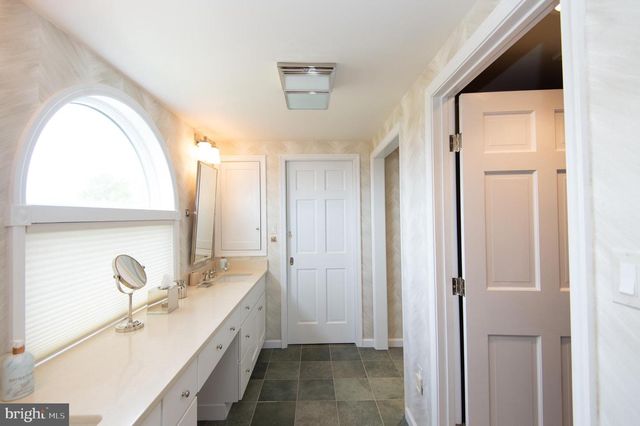 5202 HERON RD, Cambridge, MD 21613