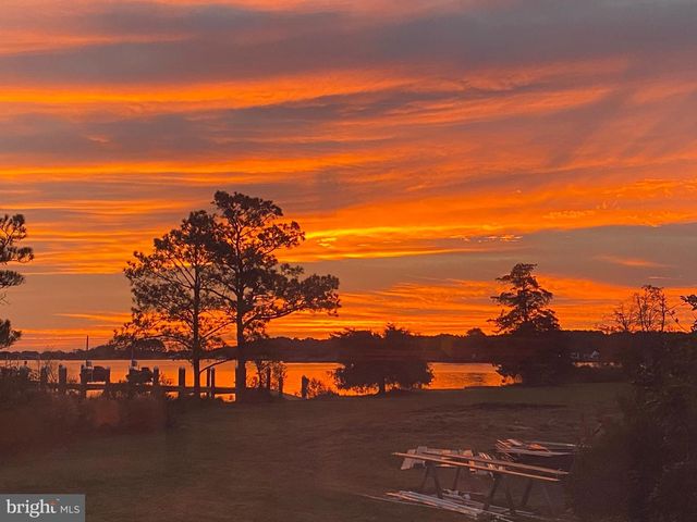 5202 HERON RD, Cambridge, MD 21613