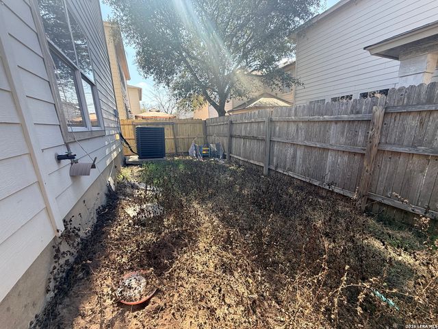 91 Booker Palm, San Antonio, TX 78239