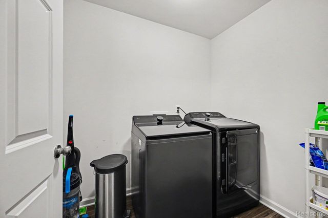 58676 Losino Drive, Lyon Charter Township, MI 48178