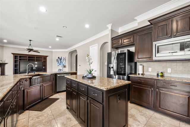 109 Fairfield Drive, Mclendon Chisholm, TX 75032