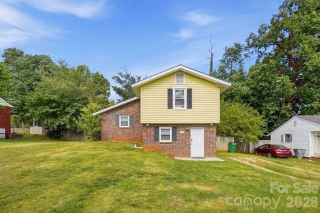 233 Scottie Place, Charlotte, NC 28217