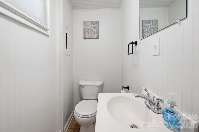 233 Scottie Place, Charlotte, NC 28217