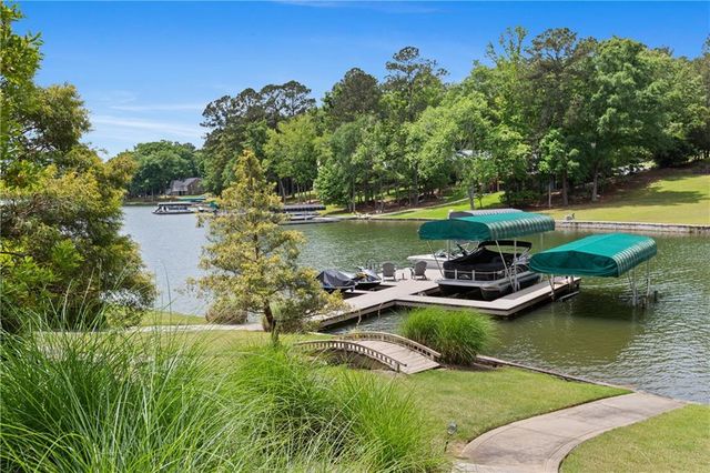 1041 Fox Chase Run, Greensboro, GA 30642